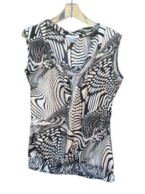Charlotte Russe Black and White Geometric Printed Sleeveless Top-Size M